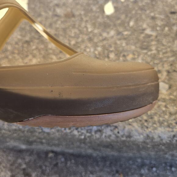 Crocs Sandals Clogs Womens Size 9 Carlie Mary Jane T Strap Khaki Green - Picture 10 of 10